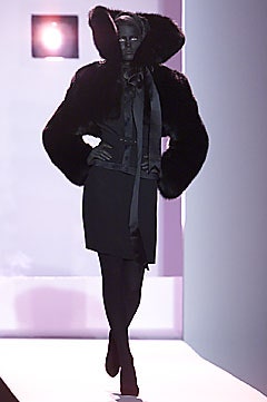 Viktor & Rolf F/W 01 Look 1