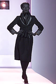 Viktor & Rolf F/W 01 Look 9