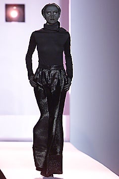 Viktor & Rolf F/W 01 Look 12
