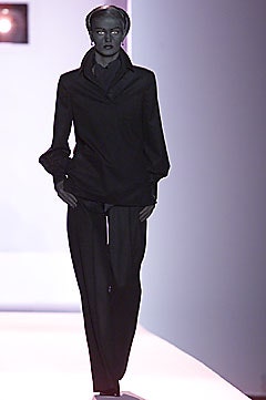 Viktor & Rolf F/W 01 Look 16