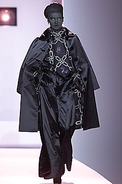 Viktor & Rolf F/W 01 Look 24