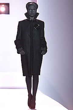Viktor & Rolf F/W 01 Look 27