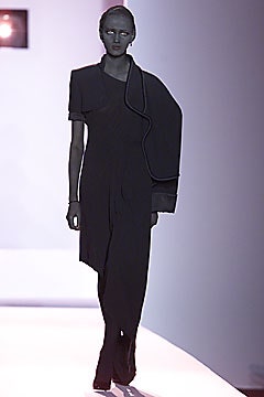 Viktor & Rolf F/W 01 Look 34