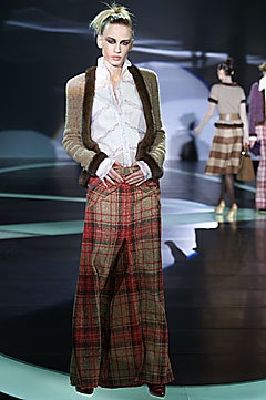 Valentino F/W 01 Look 23