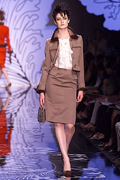 Valentino F/W 01 Couture Look 4