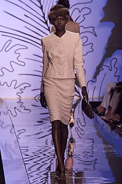 Valentino F/W 01 Couture Look 5