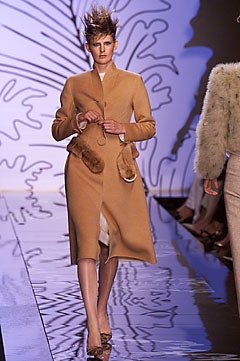Valentino F/W 01 Couture Look 7