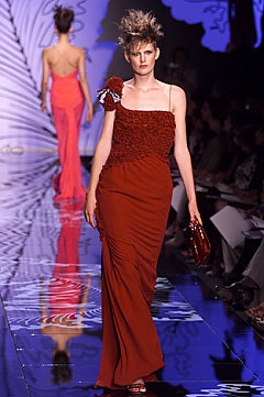 Valentino F/W 01 Couture Look 42