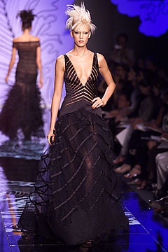 Valentino F/W 01 Couture Look 53