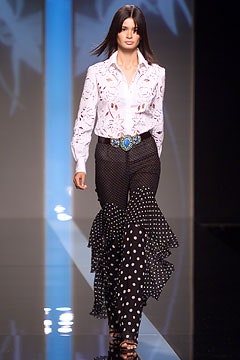 Valentino S/S 02 Look 9