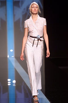 Valentino S/S 02 Look 20