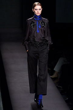 Viktor & Rolf F/W 02 Look 6