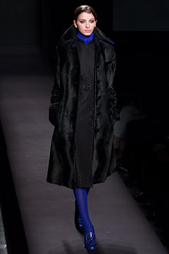 Viktor & Rolf F/W 02 Look 8