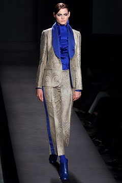 Viktor & Rolf F/W 02 Look 19