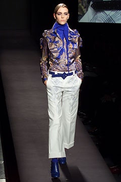 Viktor & Rolf F/W 02 Look 22