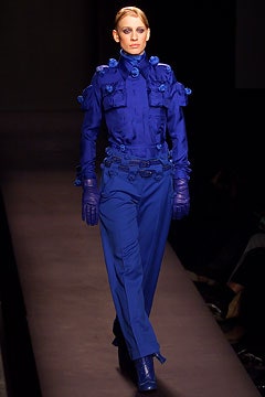 Viktor & Rolf F/W 02 Look 32