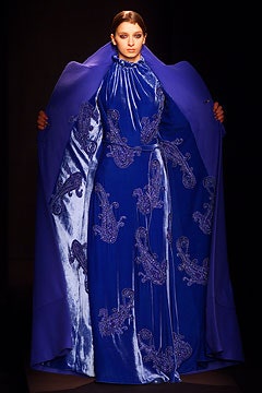 Viktor & Rolf F/W 02 Look 33