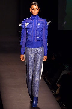 Viktor & Rolf F/W 02 Look 34