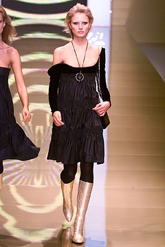 Valentino F/W 02 Look 31