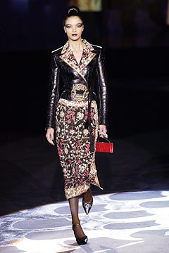 Valentino F/W 02 Couture Look 1