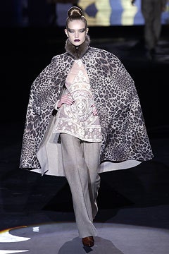 Valentino F/W 02 Couture Look 9