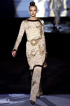 Valentino F/W 02 Couture Look 22