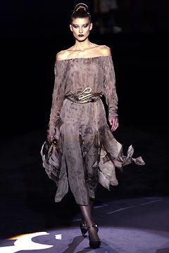 Valentino F/W 02 Couture Look 23