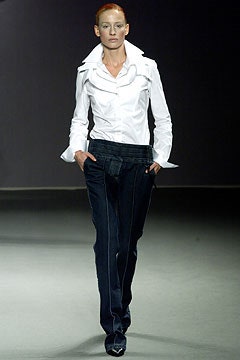 Viktor & Rolf F/W 03 Look 3