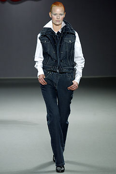 Viktor & Rolf F/W 03 Look 4