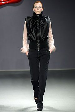 Viktor & Rolf F/W 03 Look 12