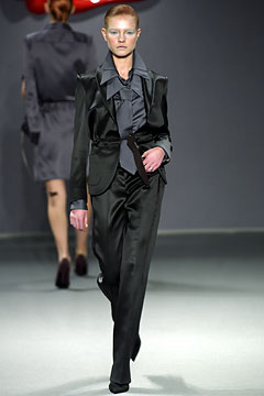 Viktor & Rolf F/W 03 Look 14