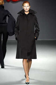 Viktor & Rolf F/W 03 Look 17
