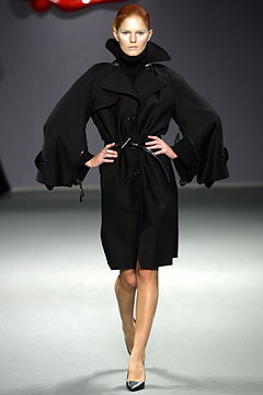 Viktor & Rolf F/W 03 Look 20