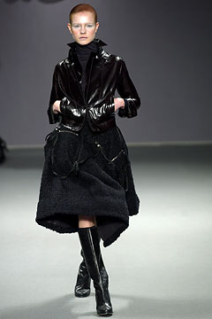 Viktor & Rolf F/W 03 Look 27