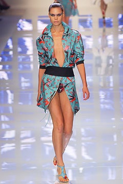 Versus Versace S/S 04 Look 10