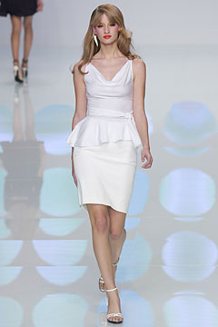Valentino S/S 04 Look 22