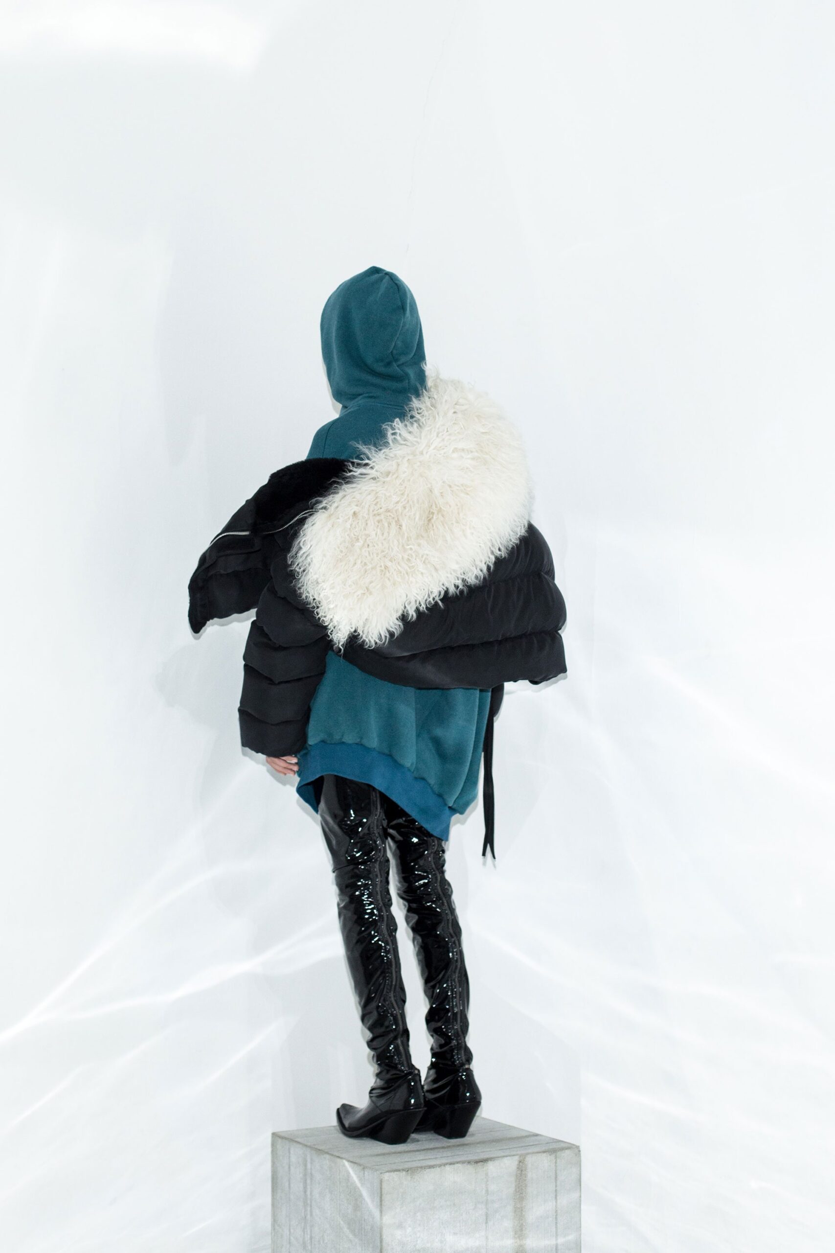 Unravel F/W 17 Look 11