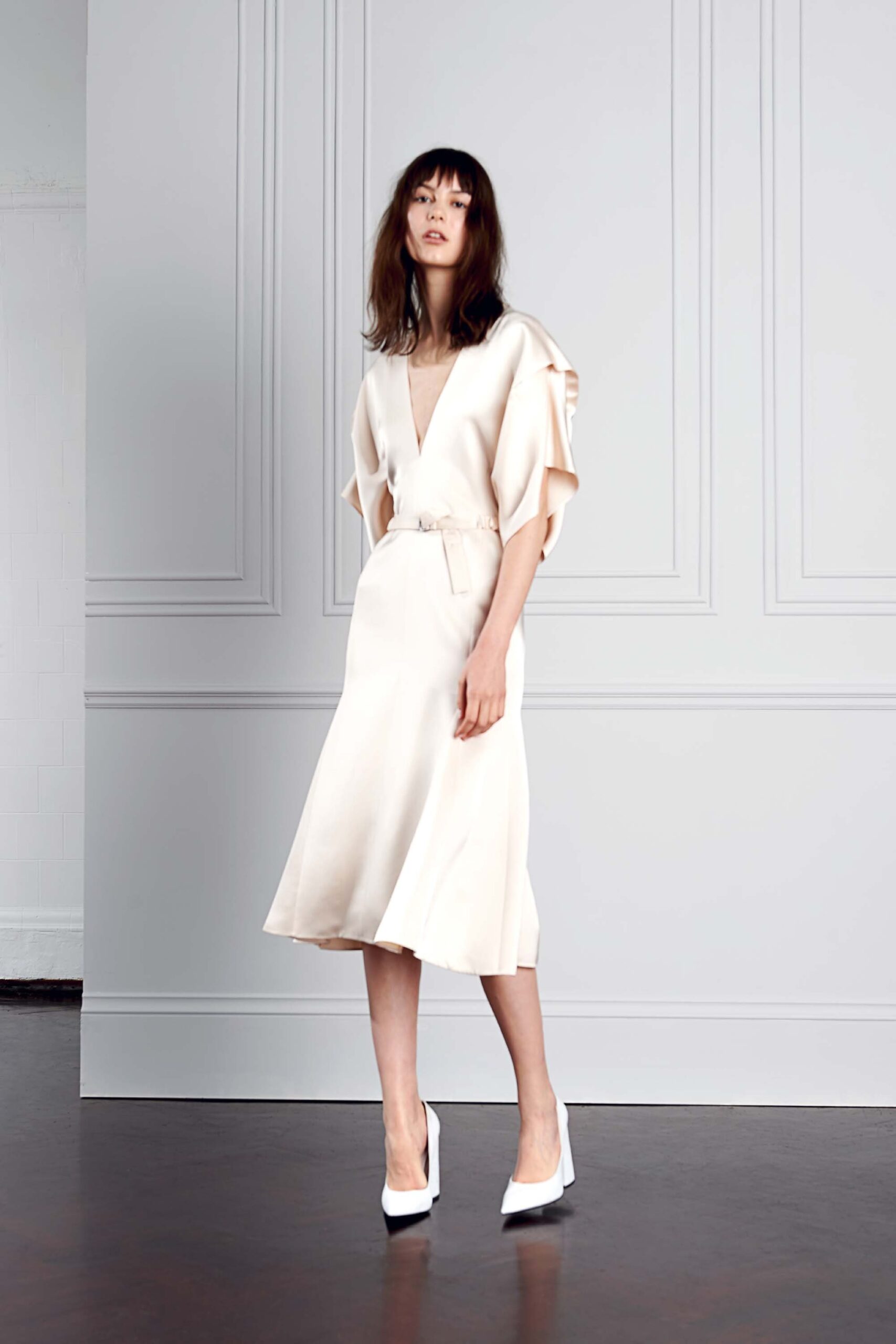 Victoria Beckham Resort 17 Look 11