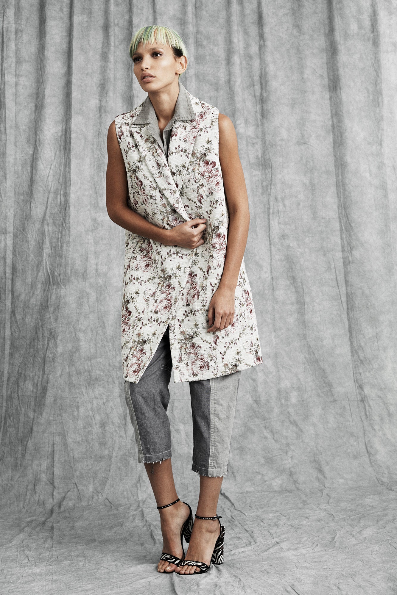 Victor Alfaro Resort 17 Look 14
