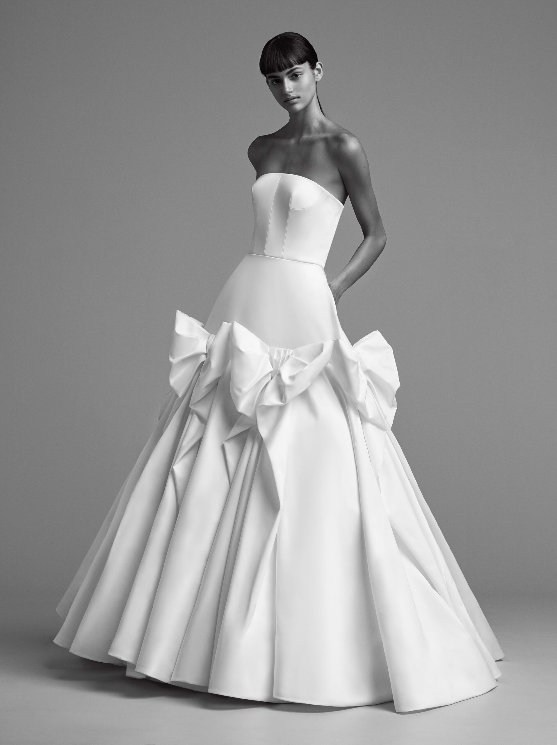 Viktor & Rolf F/W 18 Bridal Look 15