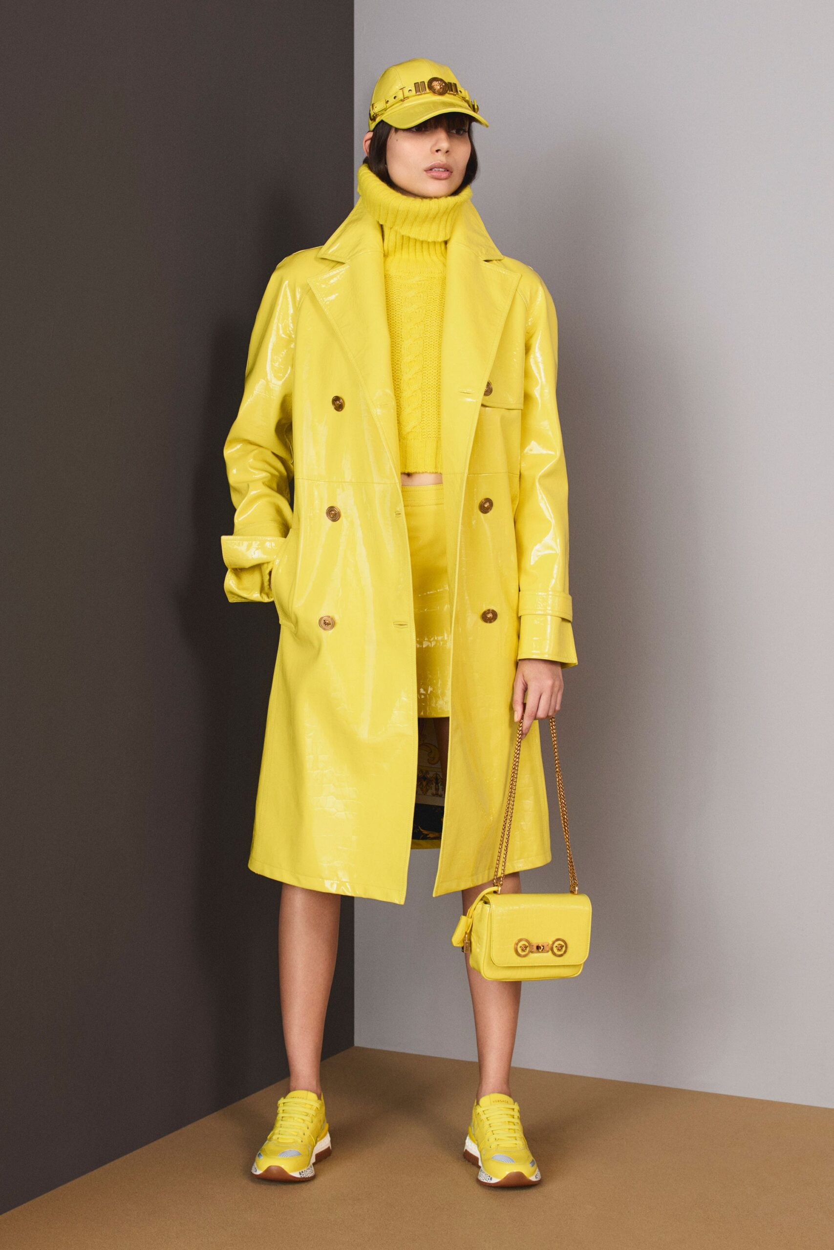 Versace F/W 18 Look 18