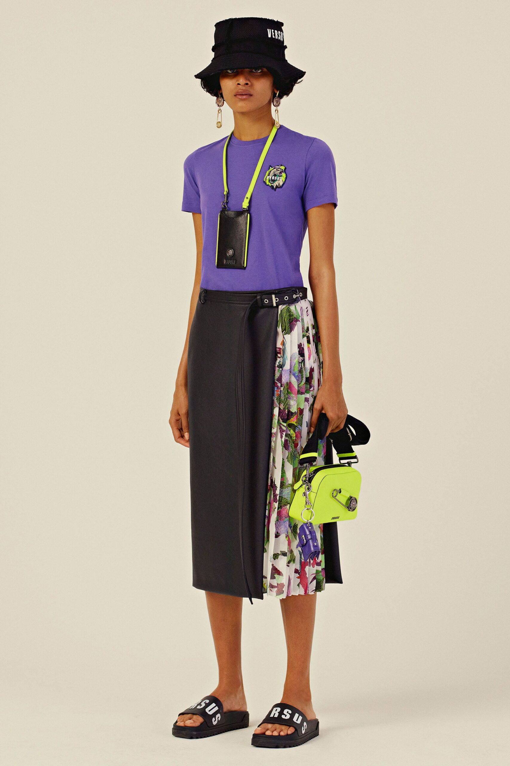 Versus Versace Resort 18 Look 18