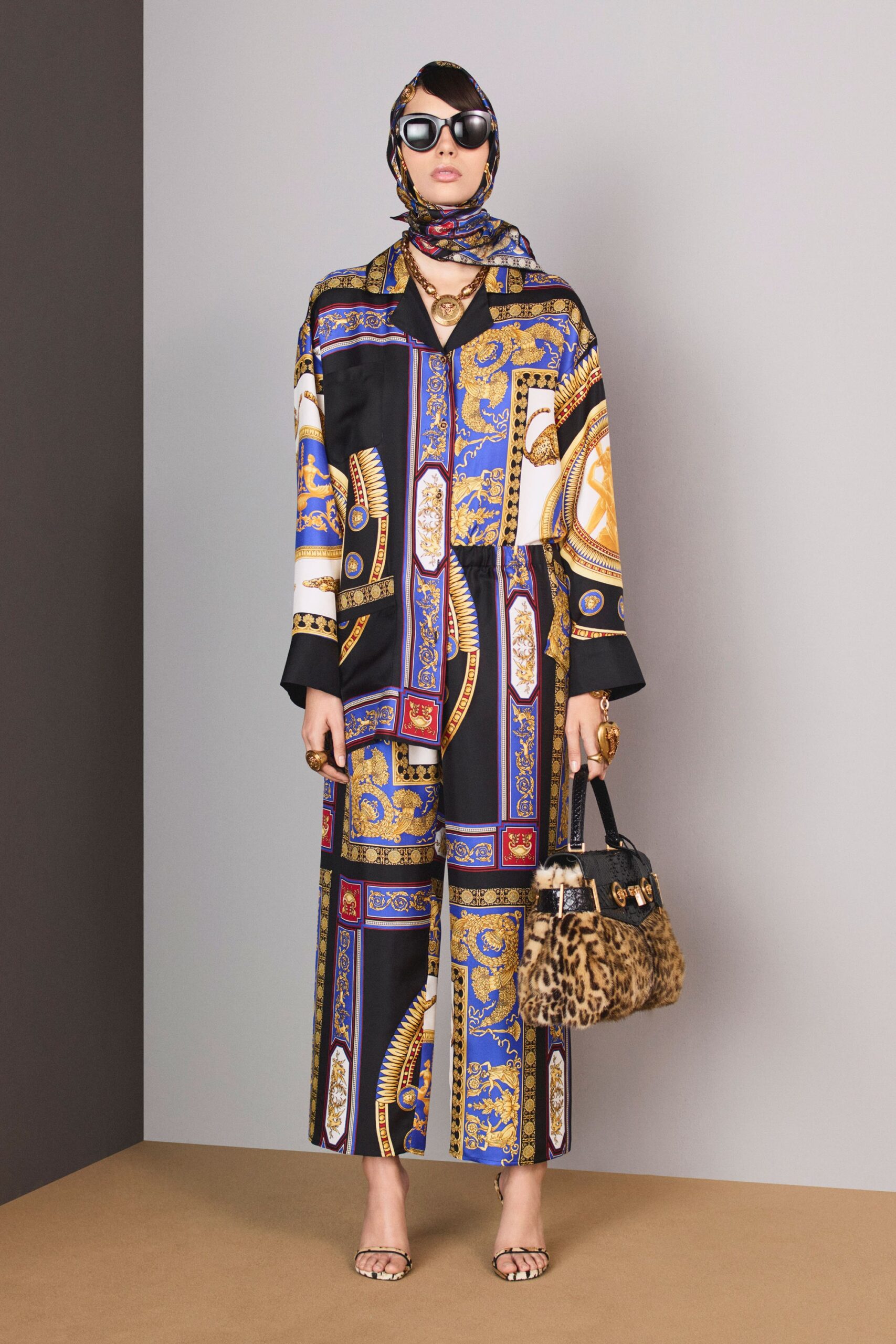 Versace F/W 18 Look 27