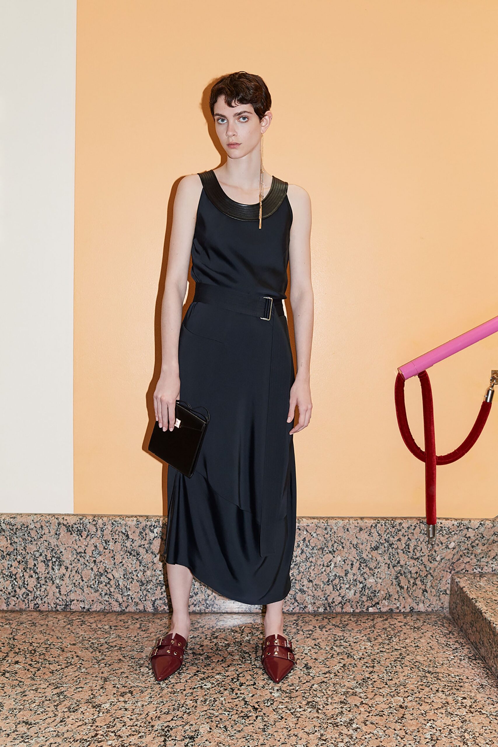 Victoria Beckham Resort 18 Look 24