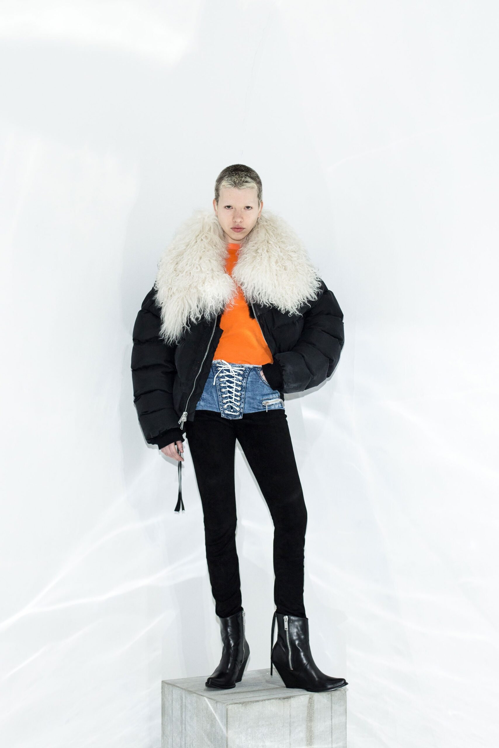 Unravel F/W 17 Look 33