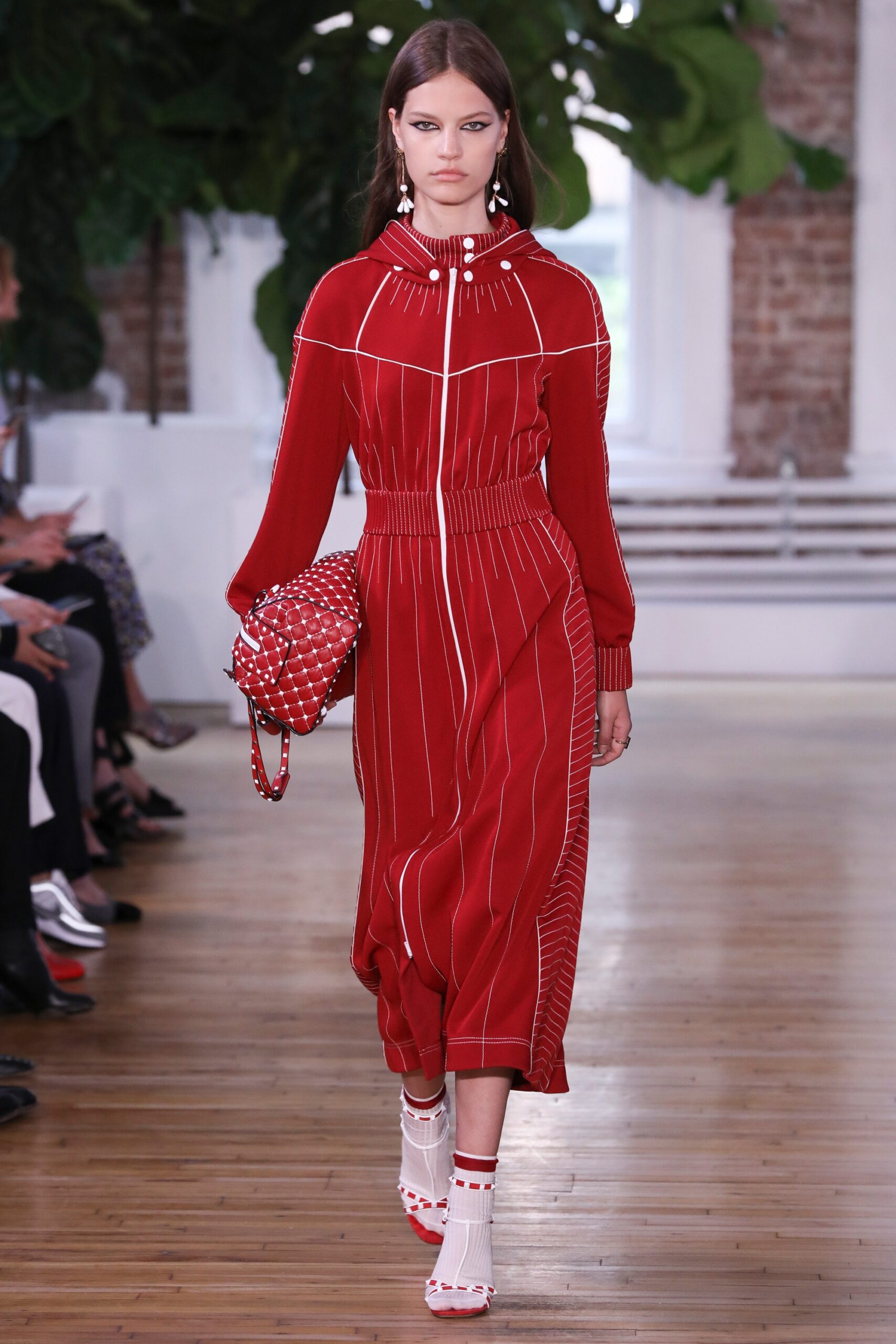 Valentino Resort 18 Look 1