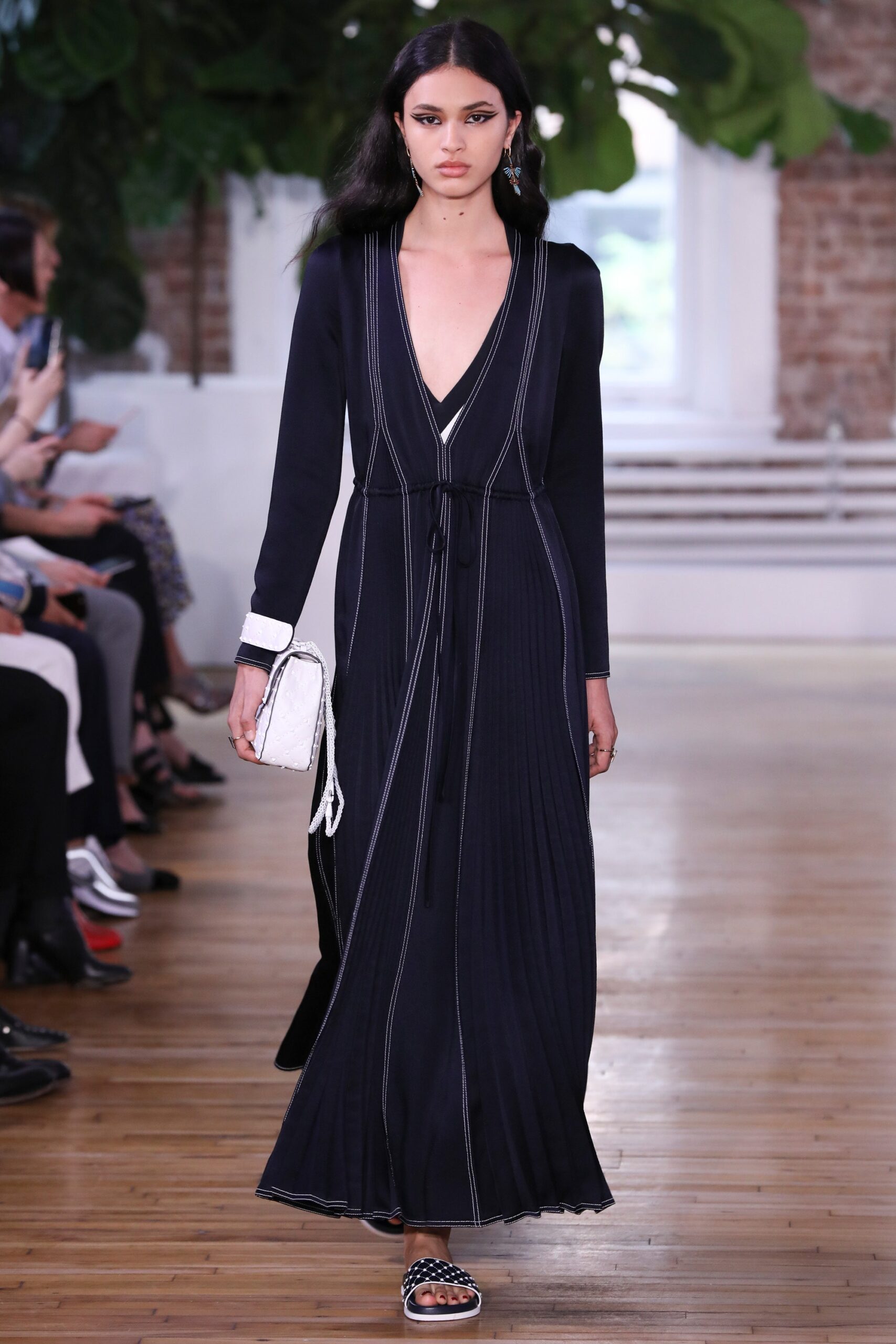 Valentino Resort 18 Look 3