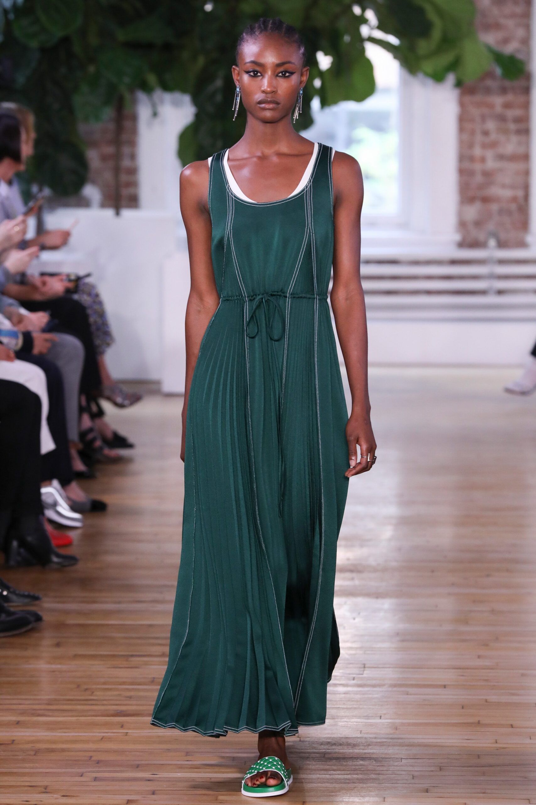 Valentino Resort 18 Look 6