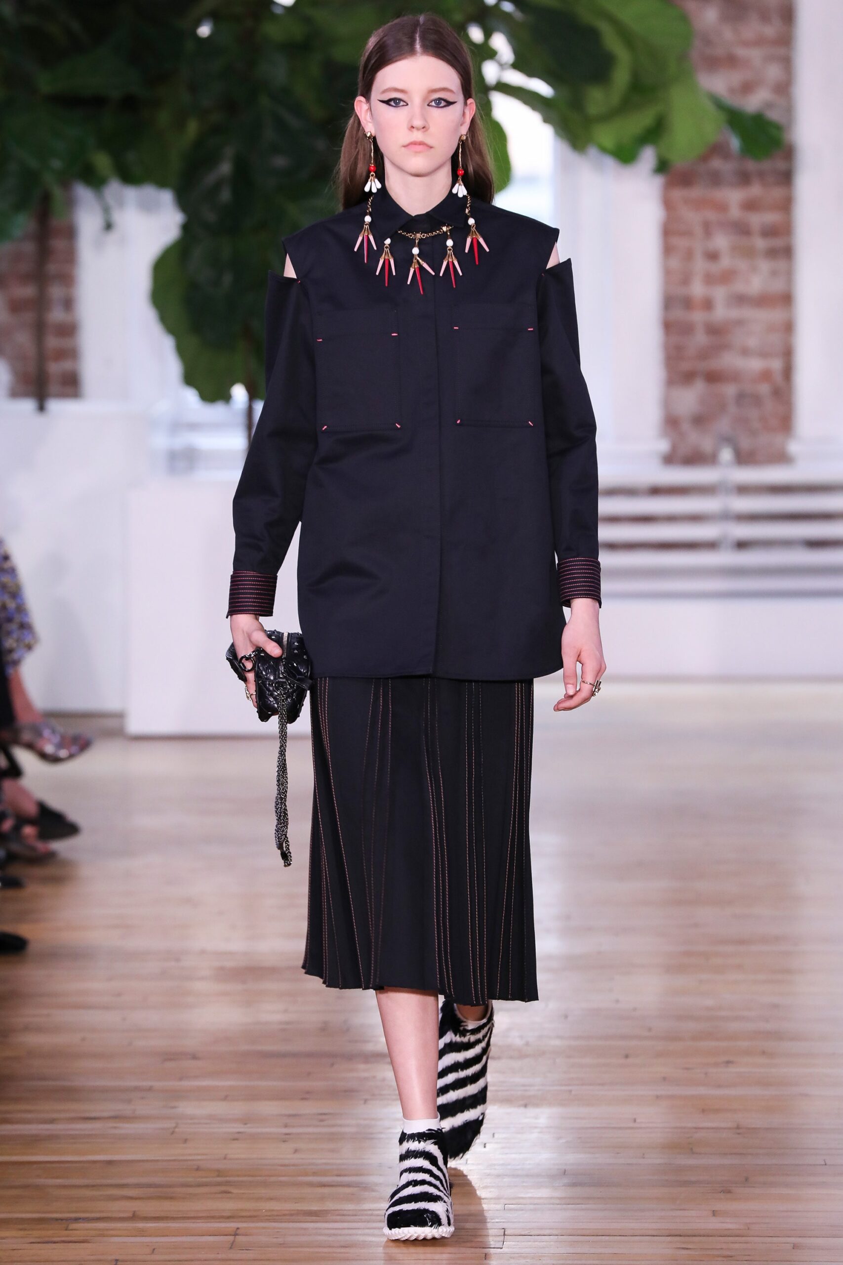 Valentino Resort 18 Look 25