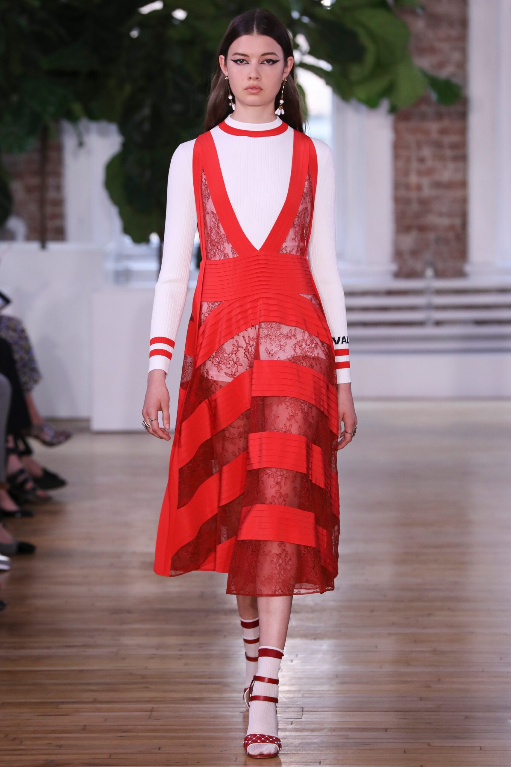 Valentino Resort 18 Look 33